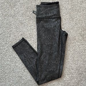 NWT VS leggings